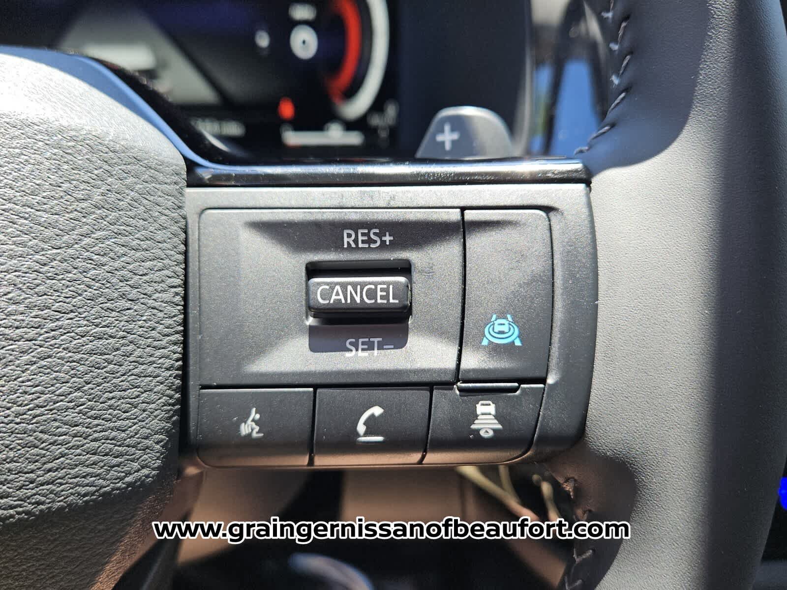 New 2026 Nissan Pathfinder Platinum FWD image 13