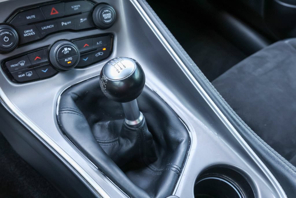 Used 2022 Dodge Challenger R/T Scat Pack RWD image 16
