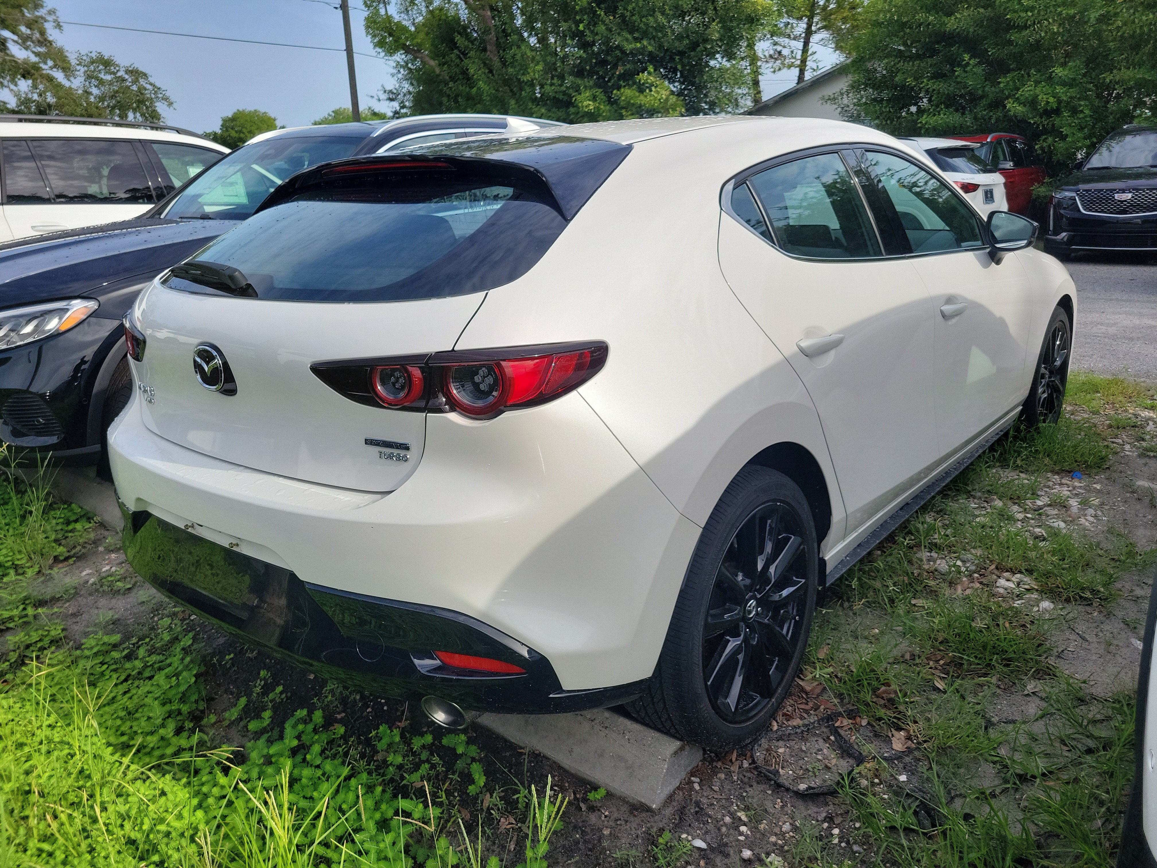 Used 2021 MAZDA MAZDA3 AWD 2.5 Turbo Hatchback image 3
