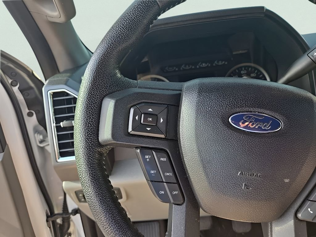 Used 2015 Ford F150 XLT w/ Equipment Group 302A Luxury image 11