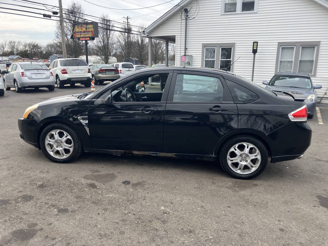Used 2008 Ford Focus SES FWD image 10