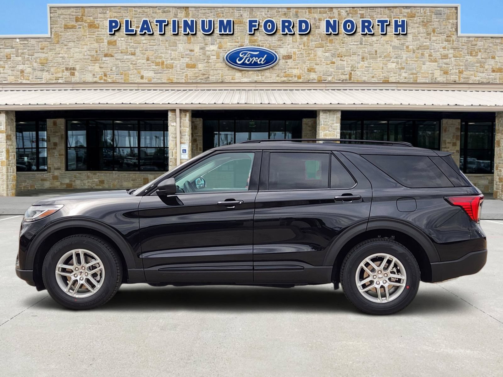 New 2026 Ford Explorer Active w/ Active Comfort Package RWD video 3