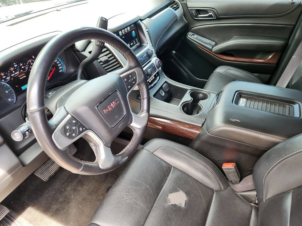 Used 2017 GMC Yukon XL SLT AWD/4WD image 7