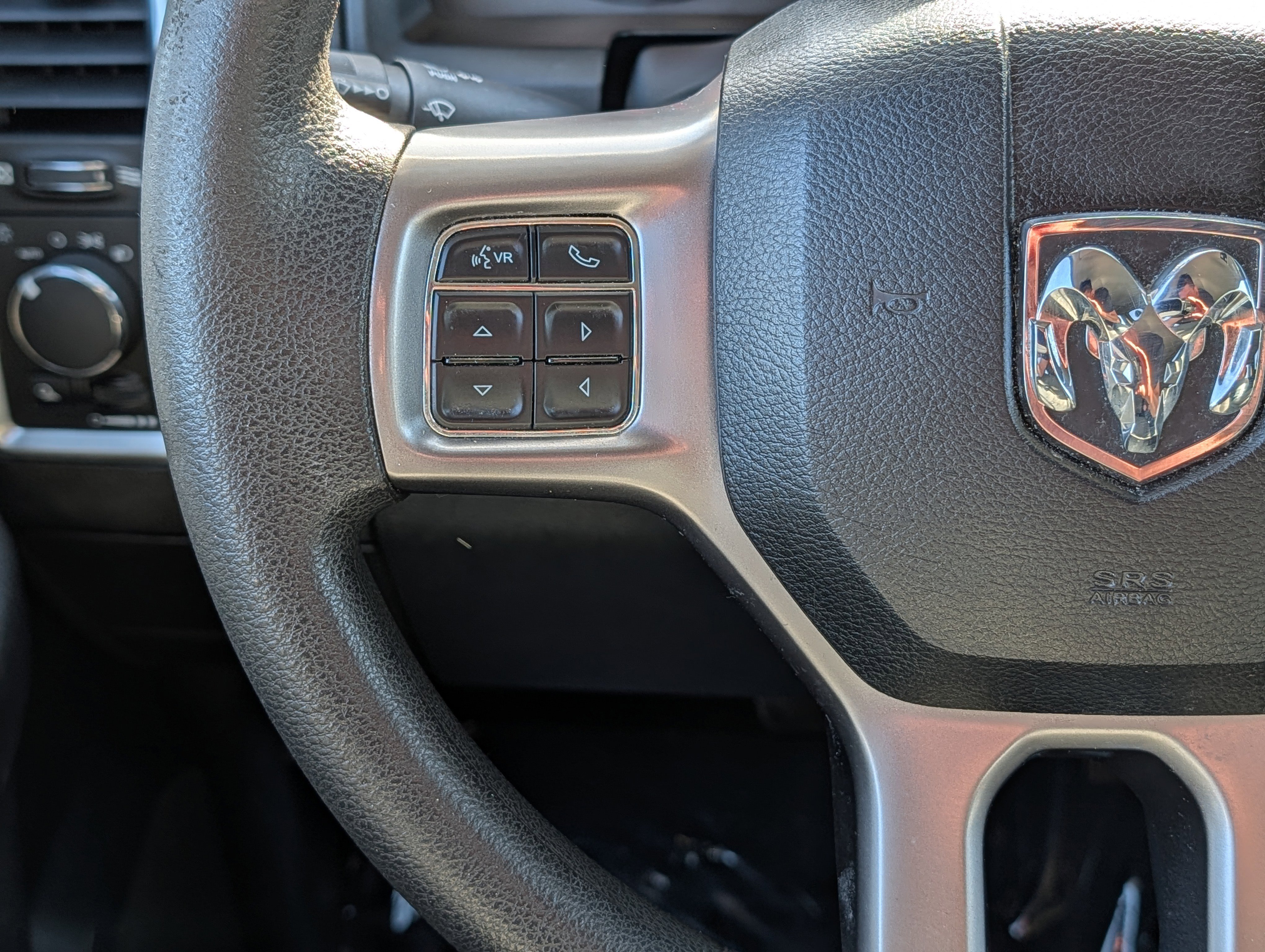 Used 2021 RAM 1500 Classic SLT RWD image 22