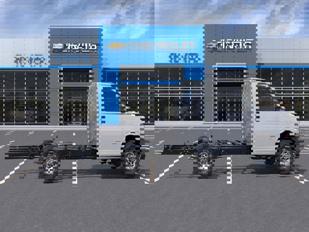 New 2026 Chevrolet Express 3500 w/ Power Convenience Package image 3