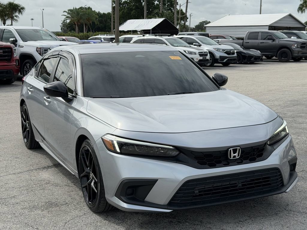 Used 2024 Honda Civic Sport image 2