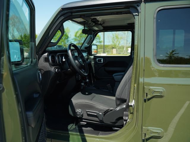 Used 2021 Jeep Gladiator Sport AWD/4WD image 12