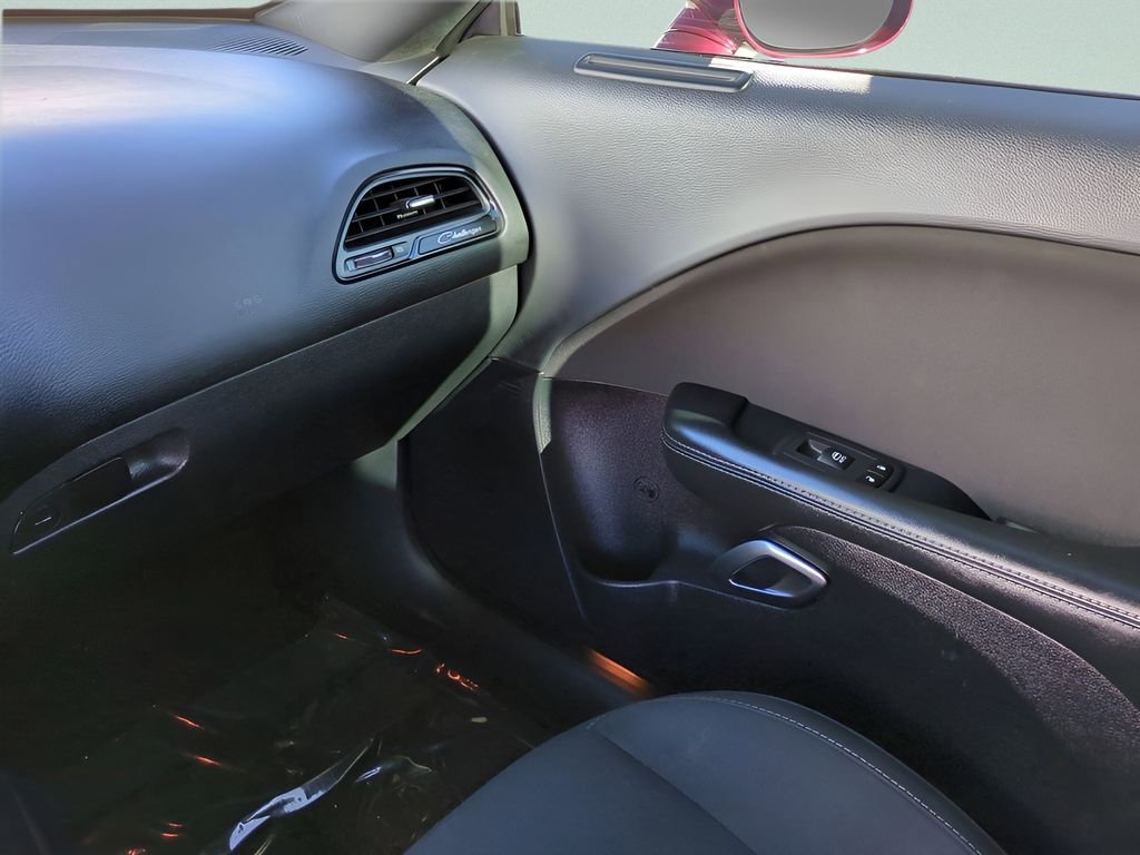 Used 2020 Dodge Challenger R/T w/ Blacktop Package image 16