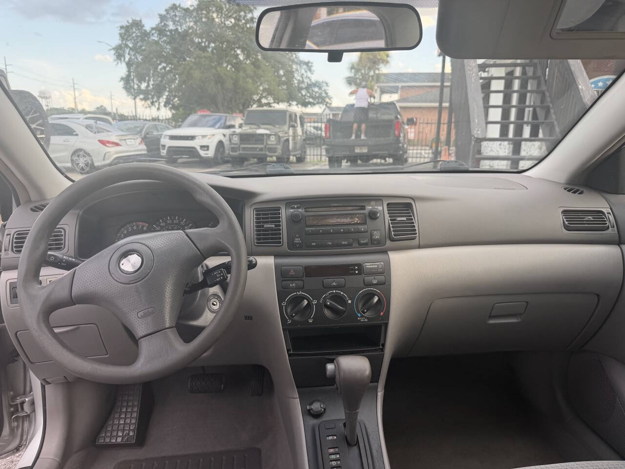 Used 2005 Toyota Corolla LE FWD image 9
