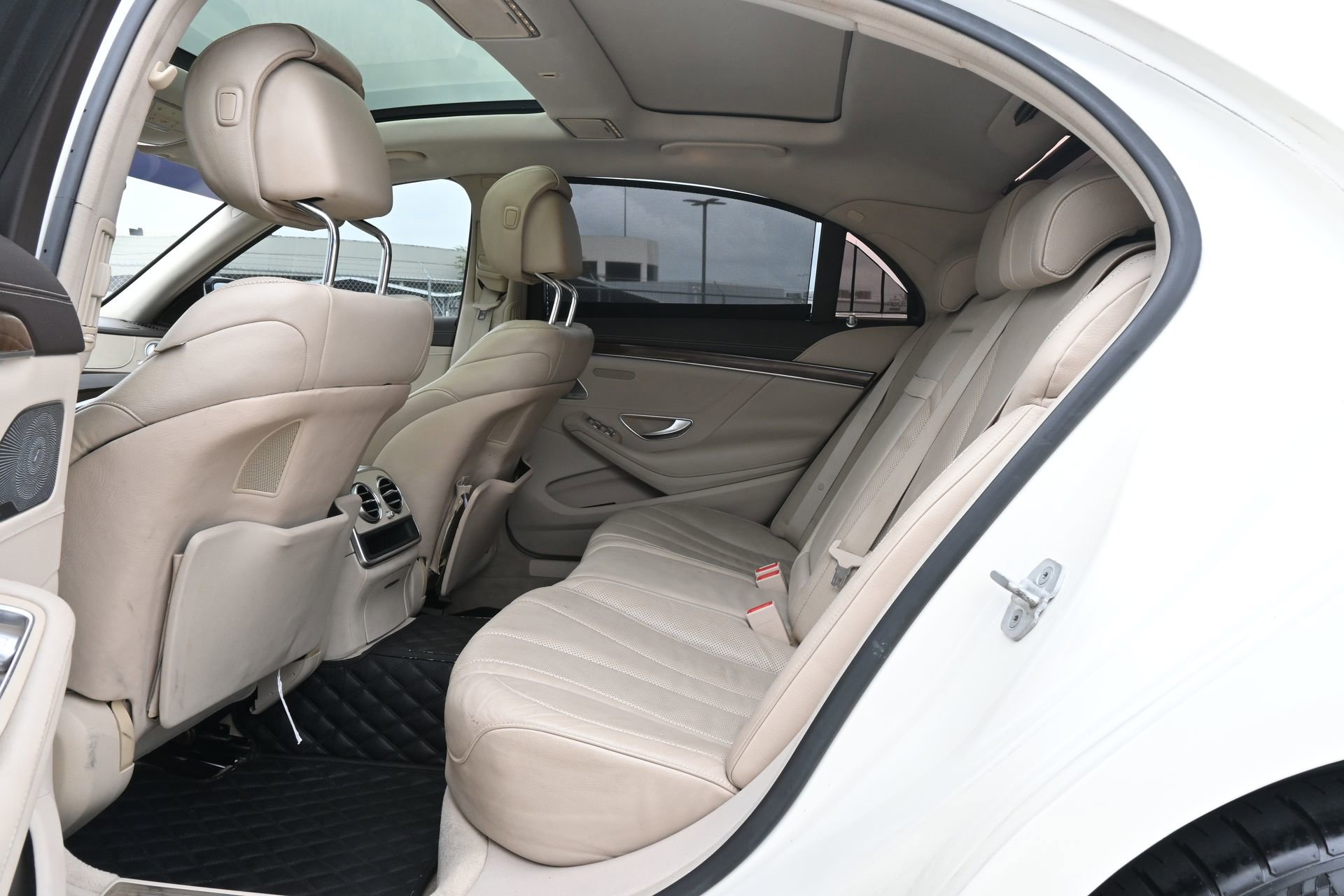Used 2015 Mercedes-Benz S 550 Sedan image 19