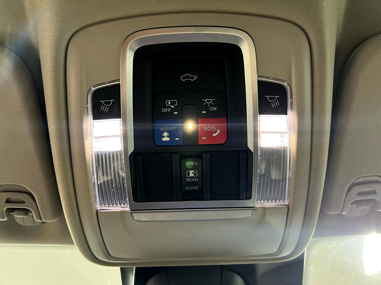 Used 2022 RAM 1500 Laramie image 36