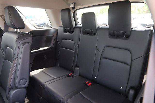 Used 2025 Nissan Pathfinder SL w/ SL Premium Package image 12