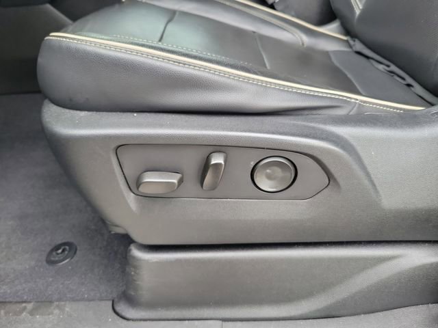 Used 2021 Chevrolet Tahoe Premier w/ Premium Package RWD image 11