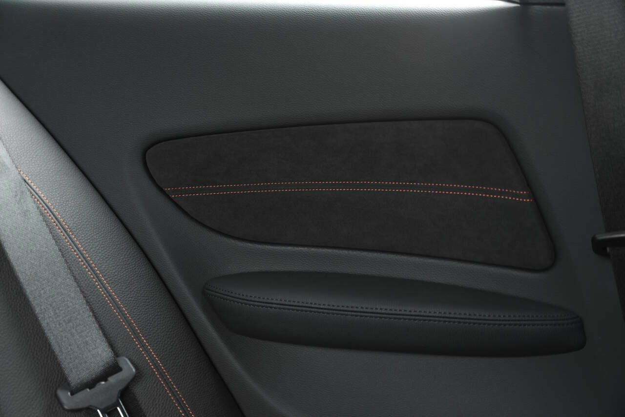Used 2011 BMW 1 Series M image 99