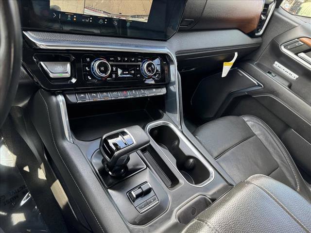 Used 2023 GMC Sierra 1500 Denali w/ Technology Package AWD/4WD image 16