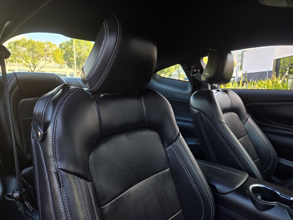Used 2025 Ford Mustang GT Premium RWD image 27