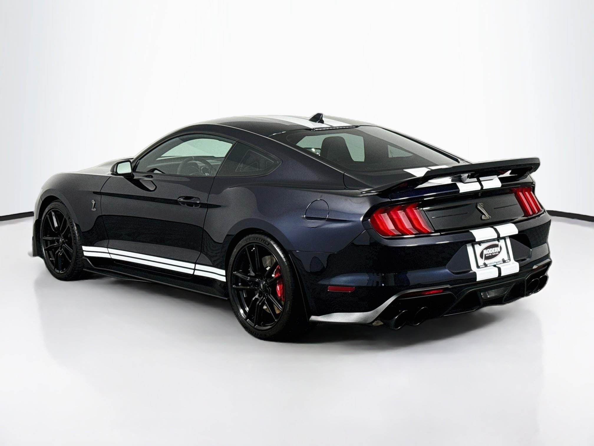 Used 2021 Ford Mustang Shelby GT500 w/ Technology Package RWD image 13