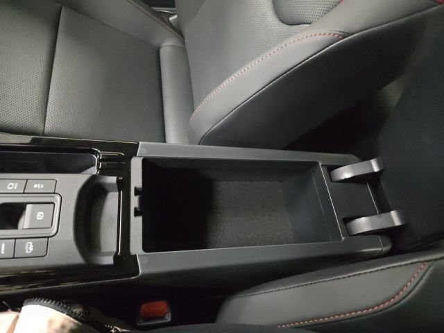 New 2026 Toyota Prius Plug-In Hybrid FWD image 28