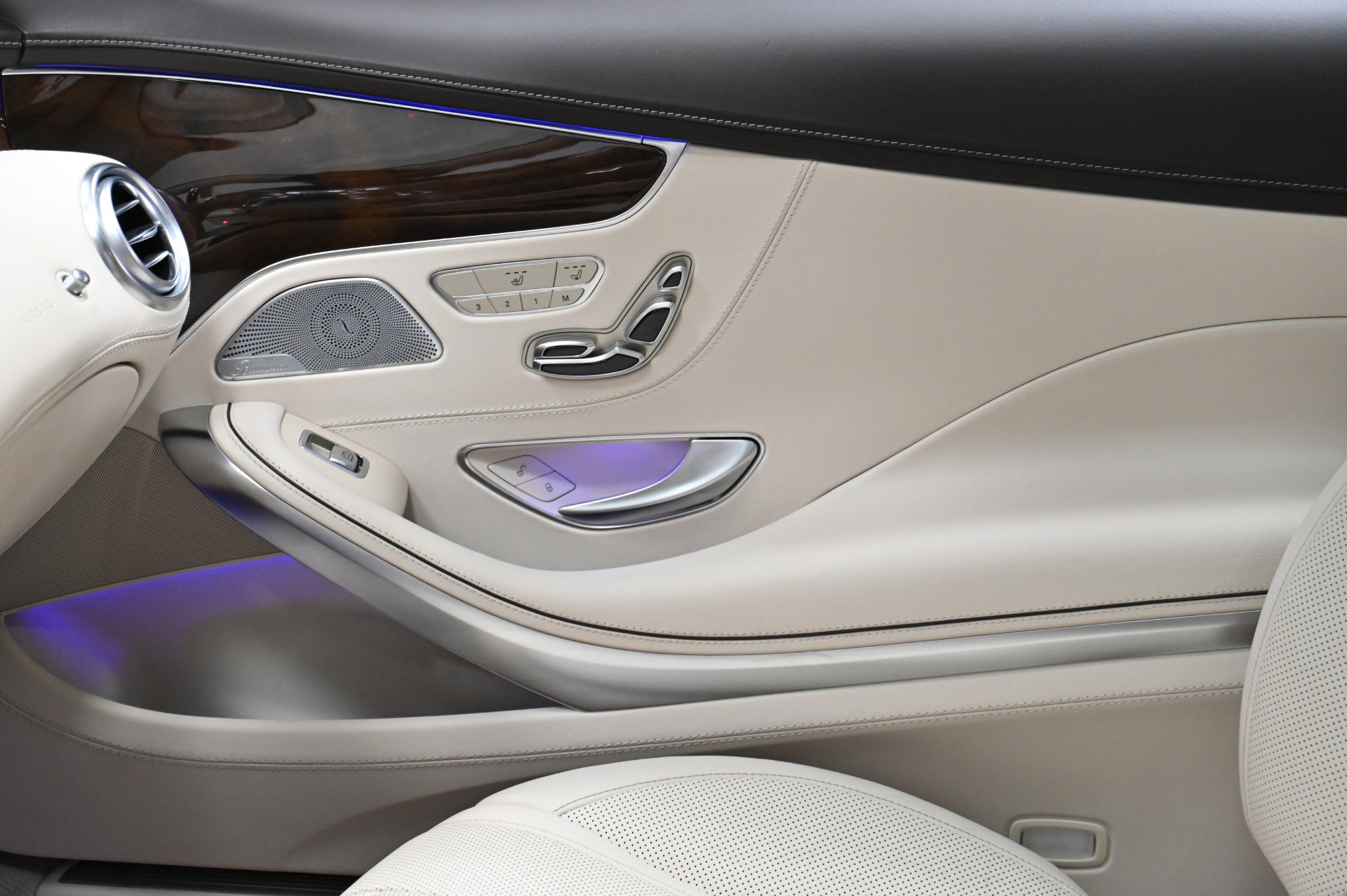 Used 2015 Mercedes-Benz S 550 4MATIC Coupe image 27