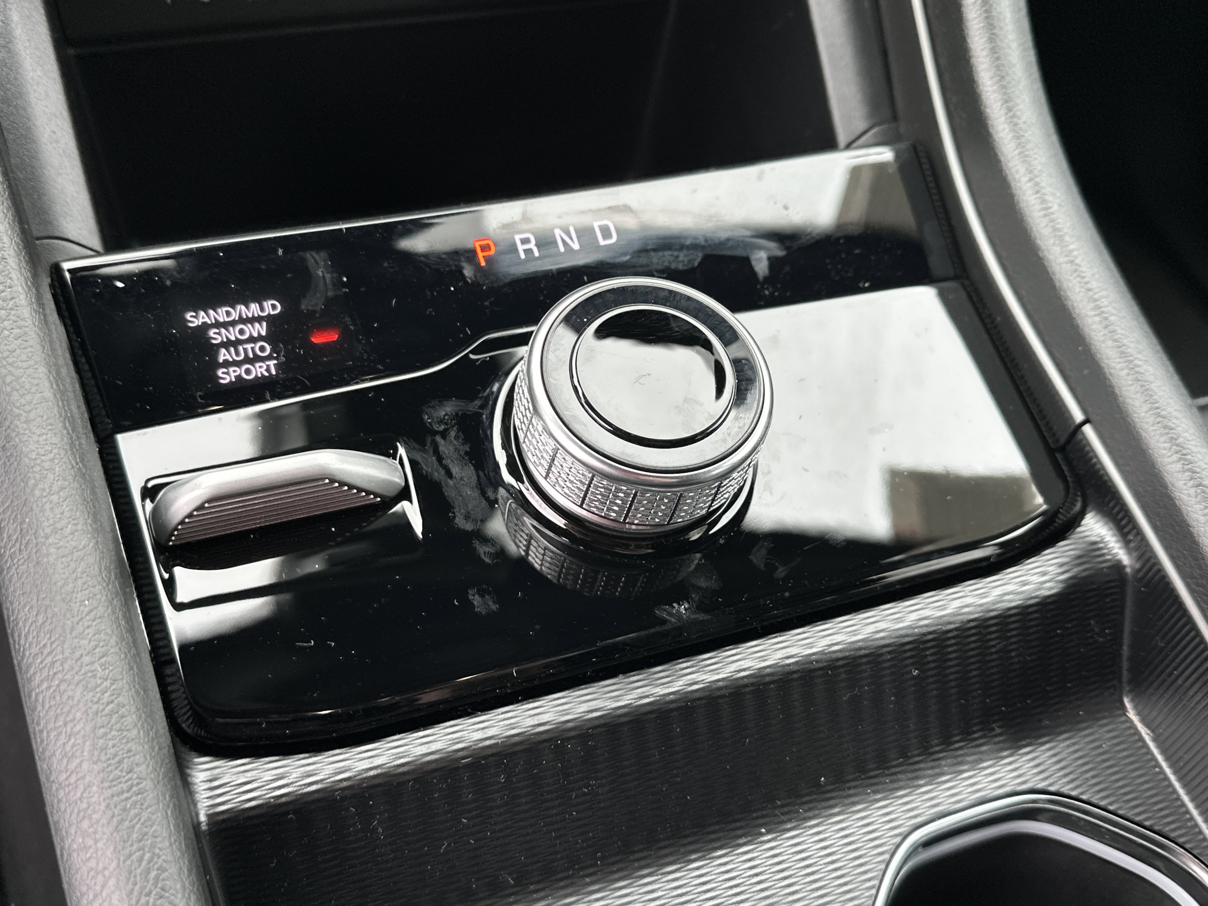 New 2026 Jeep Grand Cherokee Limited w/ Limited Altitude Package image 4