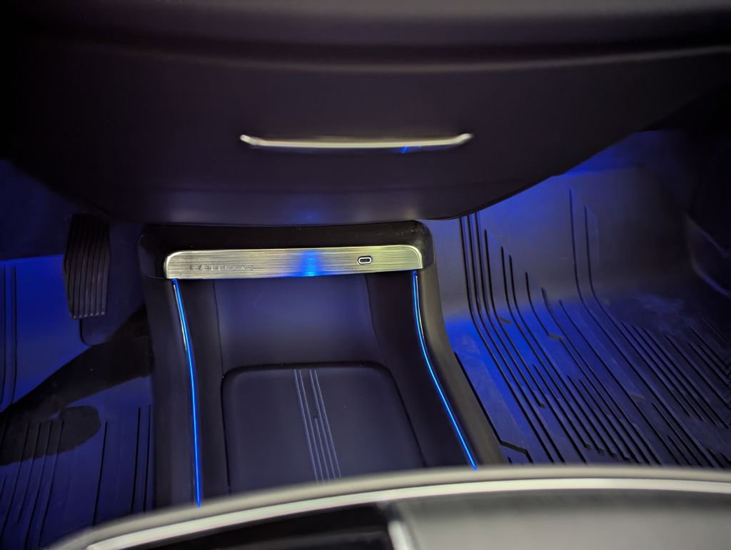 Used 2024 Cadillac Lyriq Luxury w/ LPO, Floor Liner Package image 45