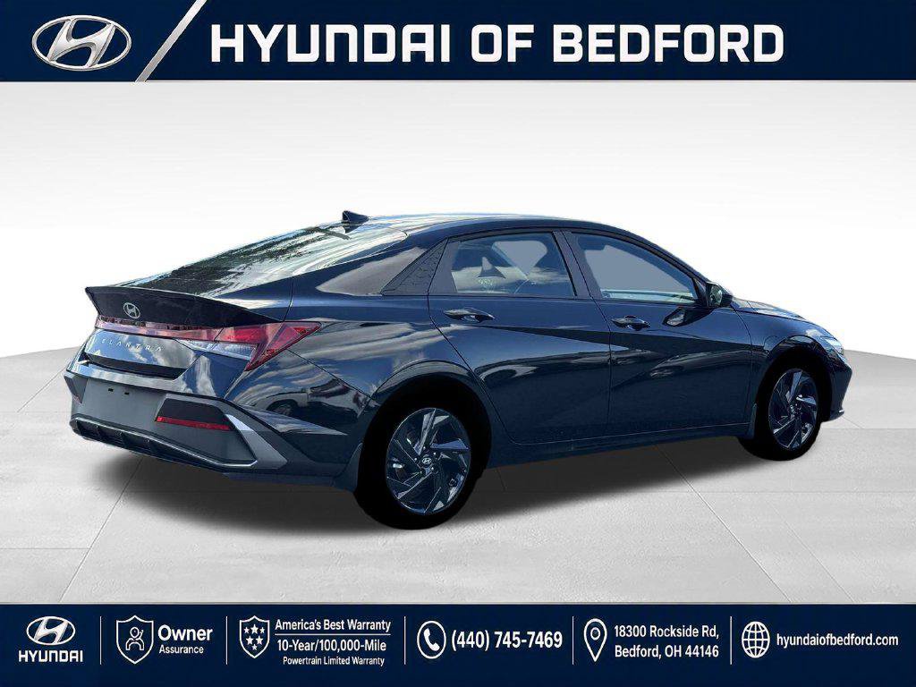 New 2026 Hyundai Elantra SEL Sport FWD image 9
