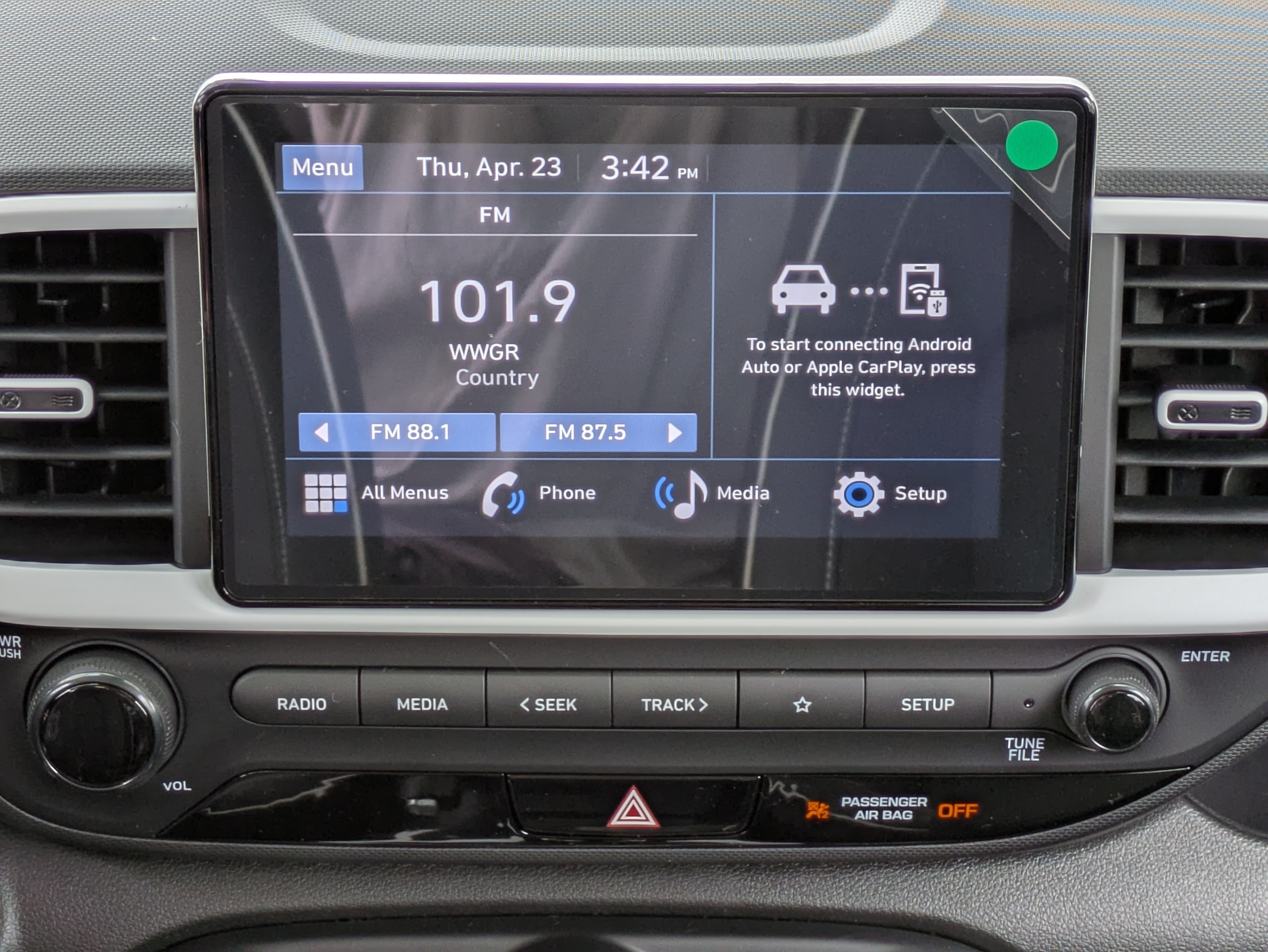 New 2026 Hyundai Venue SEL FWD image 18