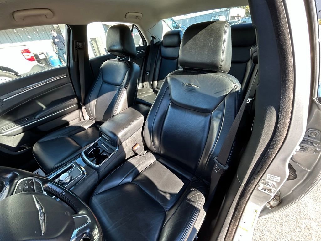 Used 2020 Chrysler 300 Touring L w/ Quick Order Package 2EF image 29