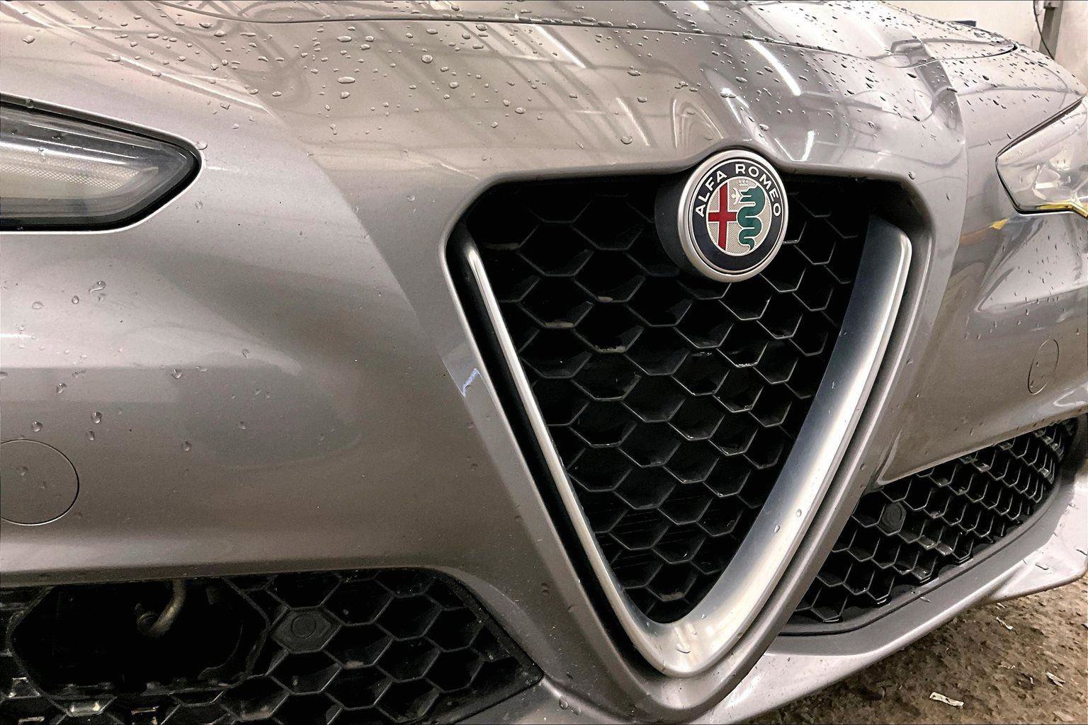 Used 2018 Alfa Romeo Giulia Ti image 31