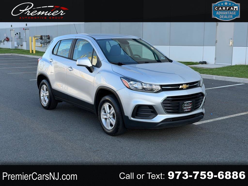 Used 2020 Chevrolet Trax LS AWD/4WD image 1