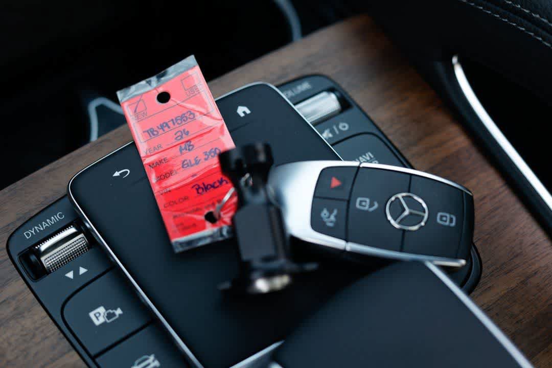 Used 2026 Mercedes-Benz GLE 350 4MATIC image 36