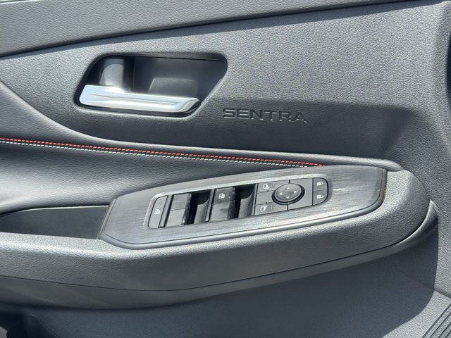 New 2026 Nissan Sentra SR w/ Floor Mat Package FWD image 5