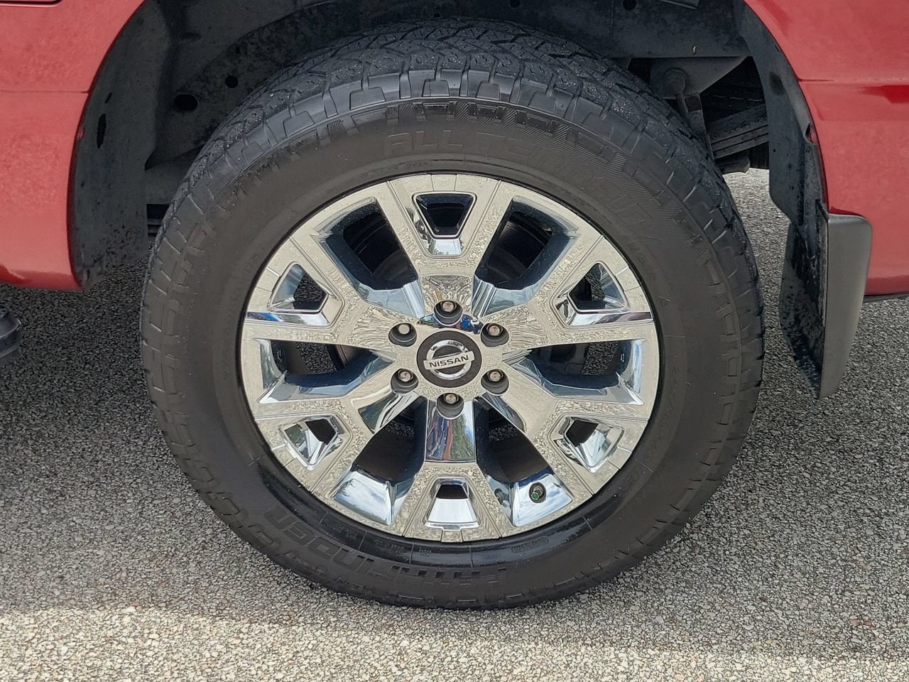 Used 2021 Nissan Titan SL AWD/4WD image 5