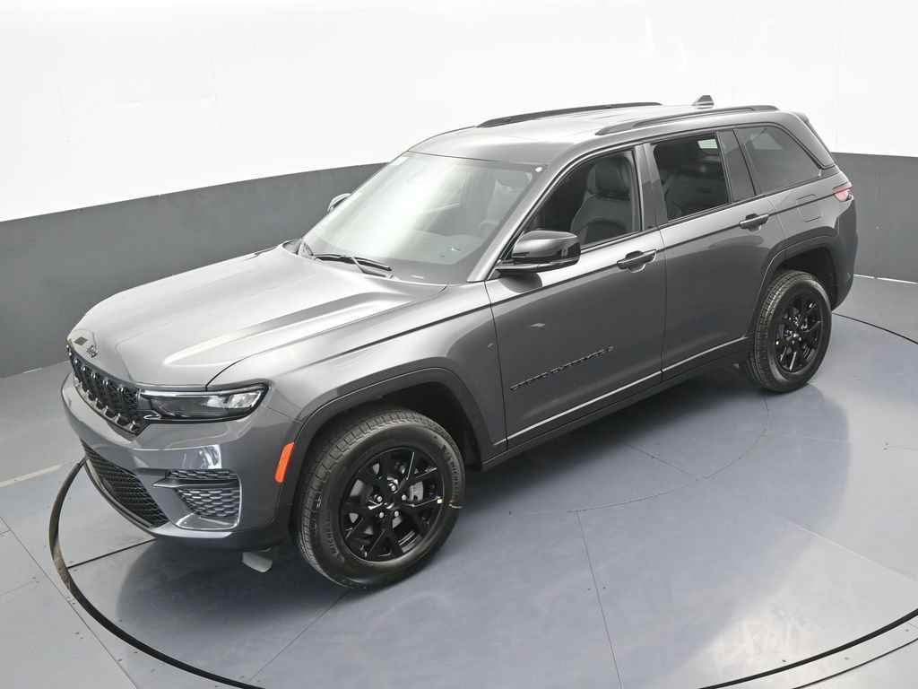 New 2025 Jeep Grand Cherokee Altitude AWD/4WD image 39