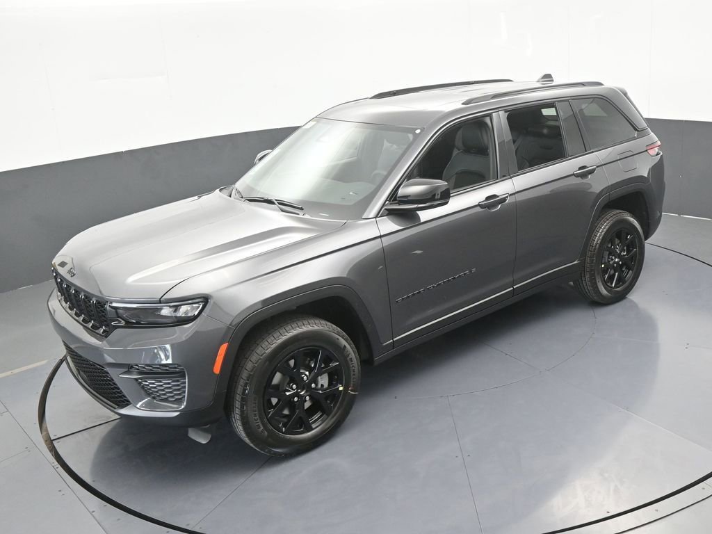 New 2025 Jeep Grand Cherokee Altitude image 39