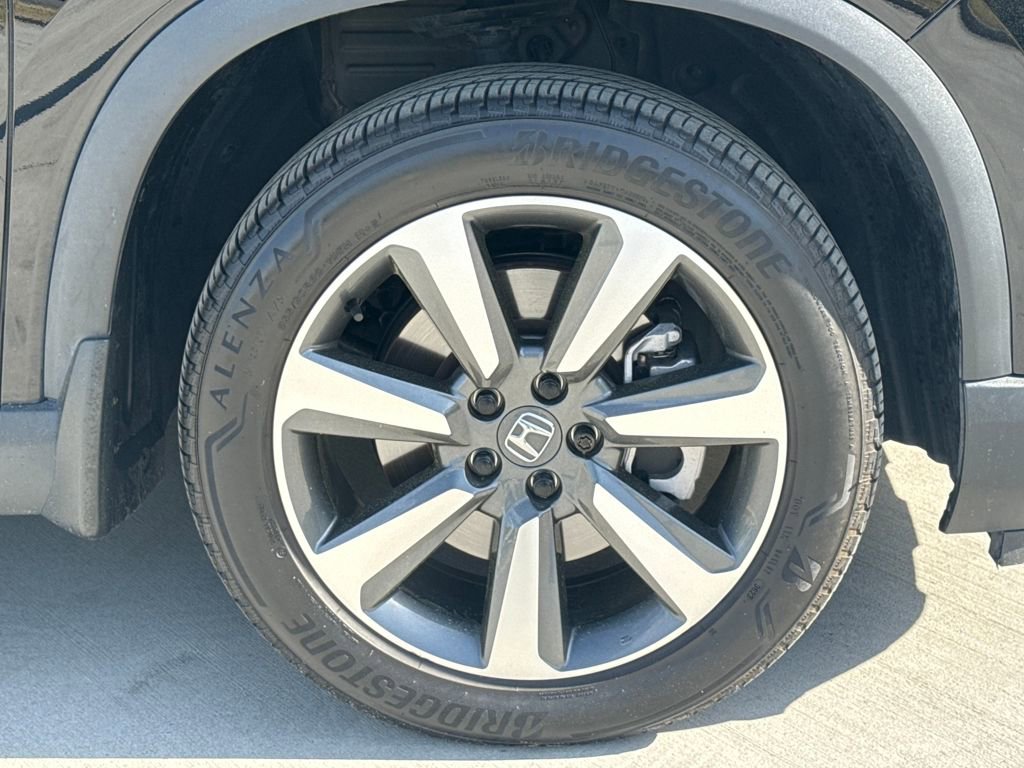 Used 2024 Honda Pilot Elite image 11