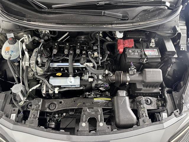 New 2025 Nissan Versa SR w/ Trunk Package image 10