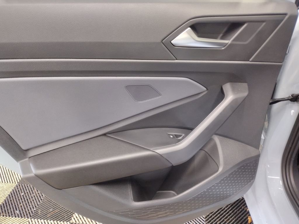 New 2026 Volkswagen Jetta SE image 21