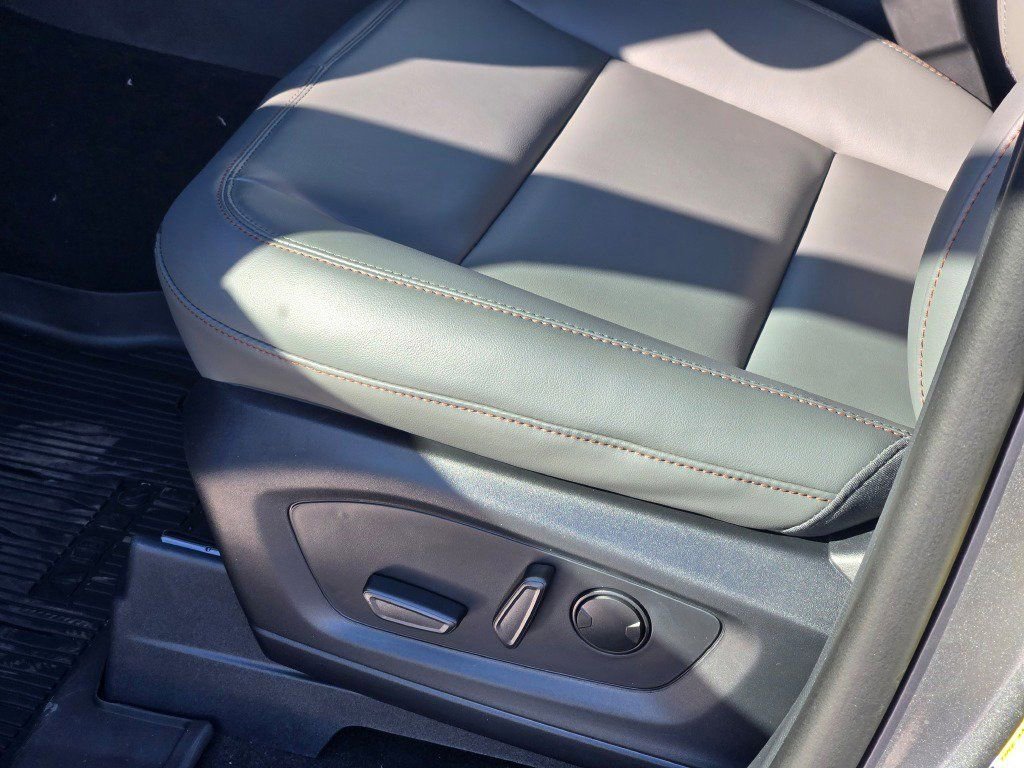 New 2026 Ford Explorer Active w/ Active Comfort Package image 22