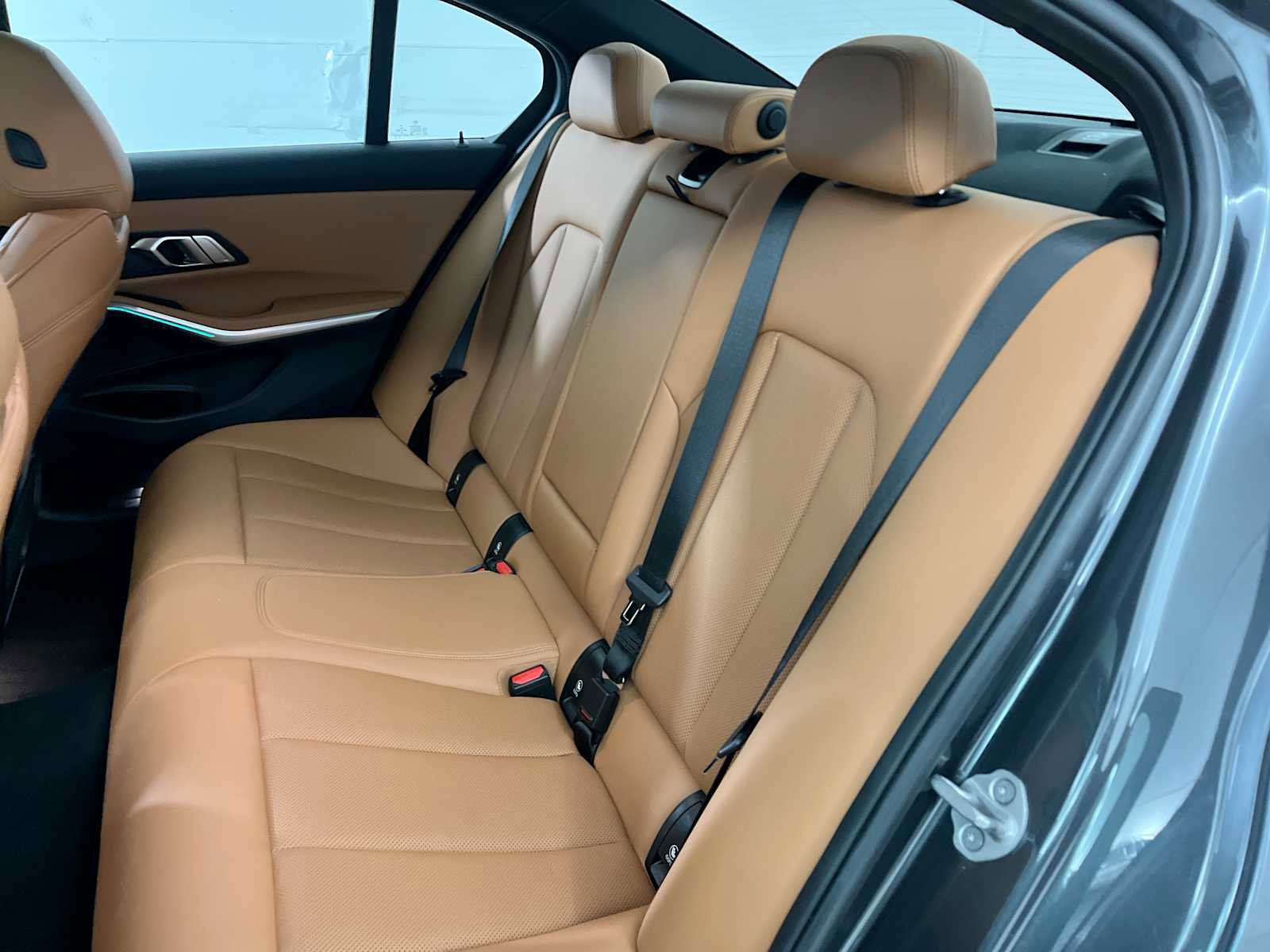 Used 2022 BMW 330e xDrive w/ Premium Package AWD/4WD image 31