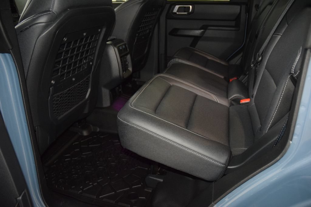 Used 2025 Ford Bronco Badlands AWD/4WD image 43