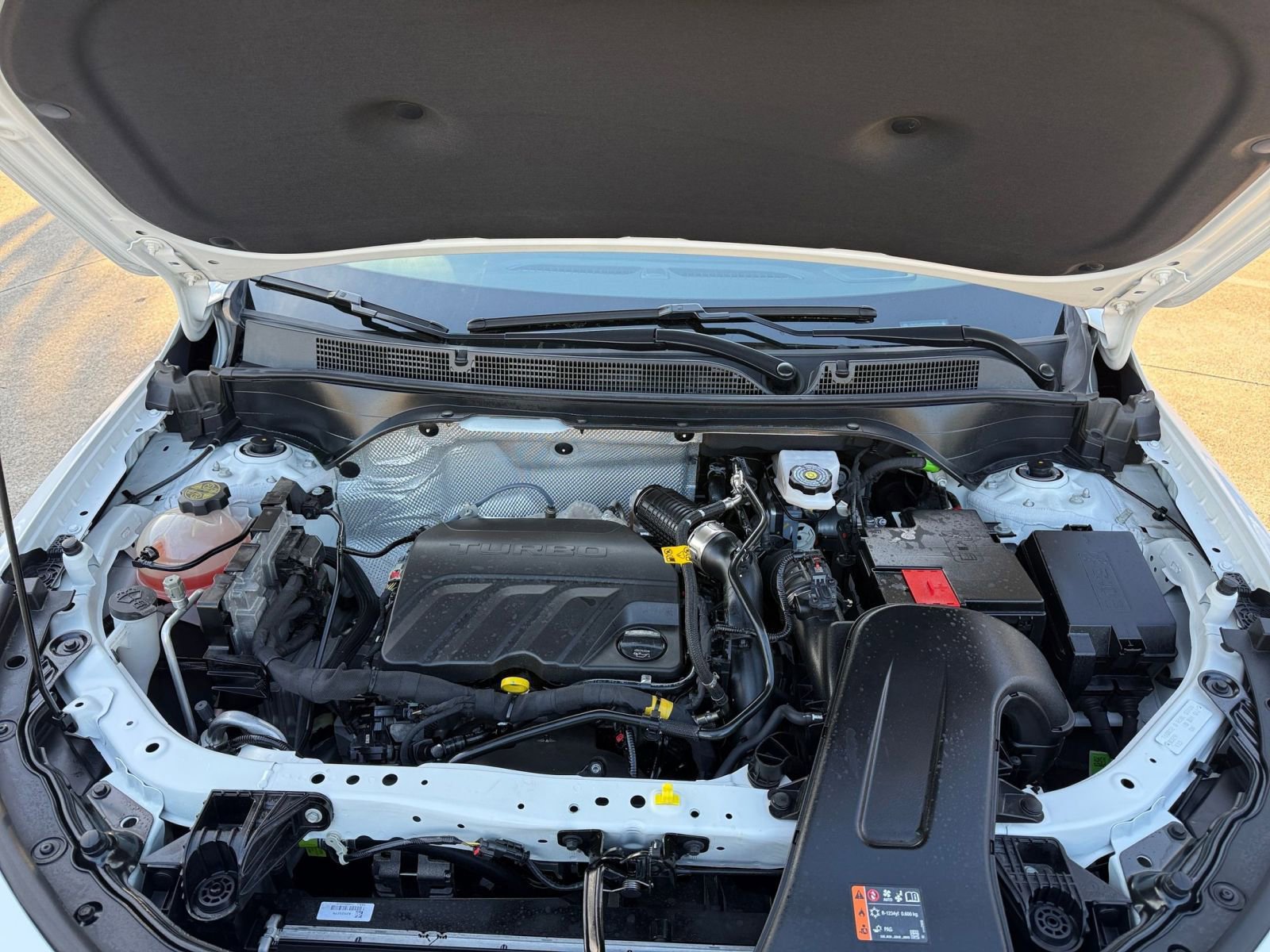 Used 2025 Buick Envista Sport Touring image 32