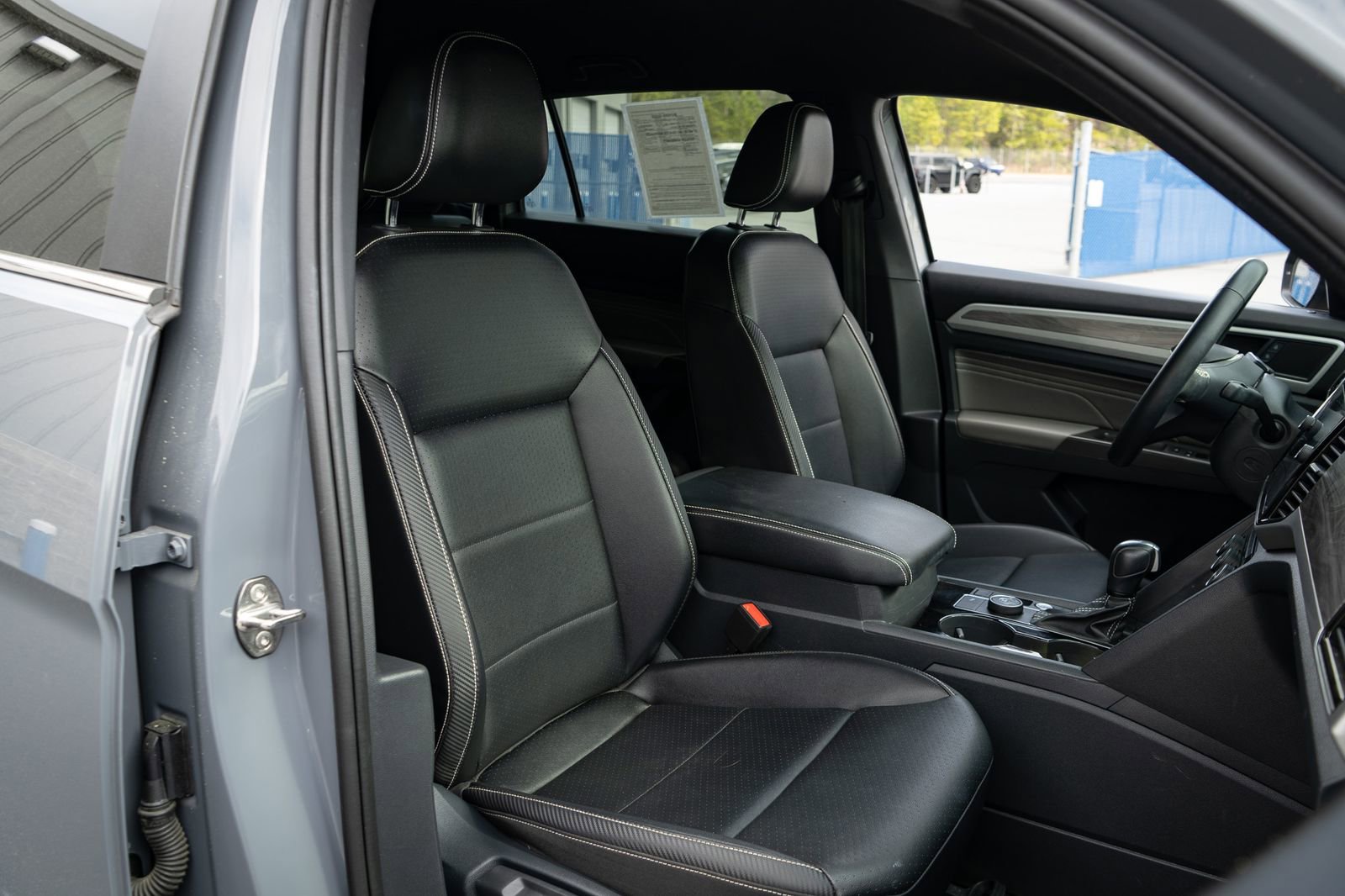 Used 2022 Volkswagen Atlas Cross Sport SE AWD/4WD image 22