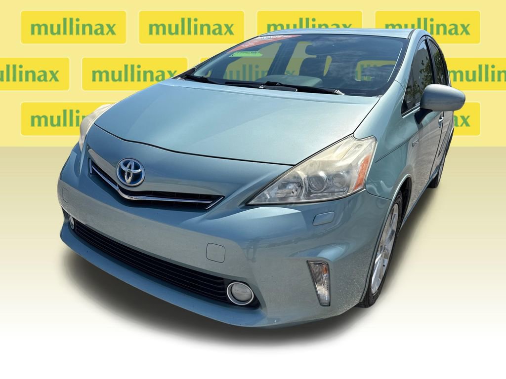 Used 2013 Toyota Prius V Five image 9