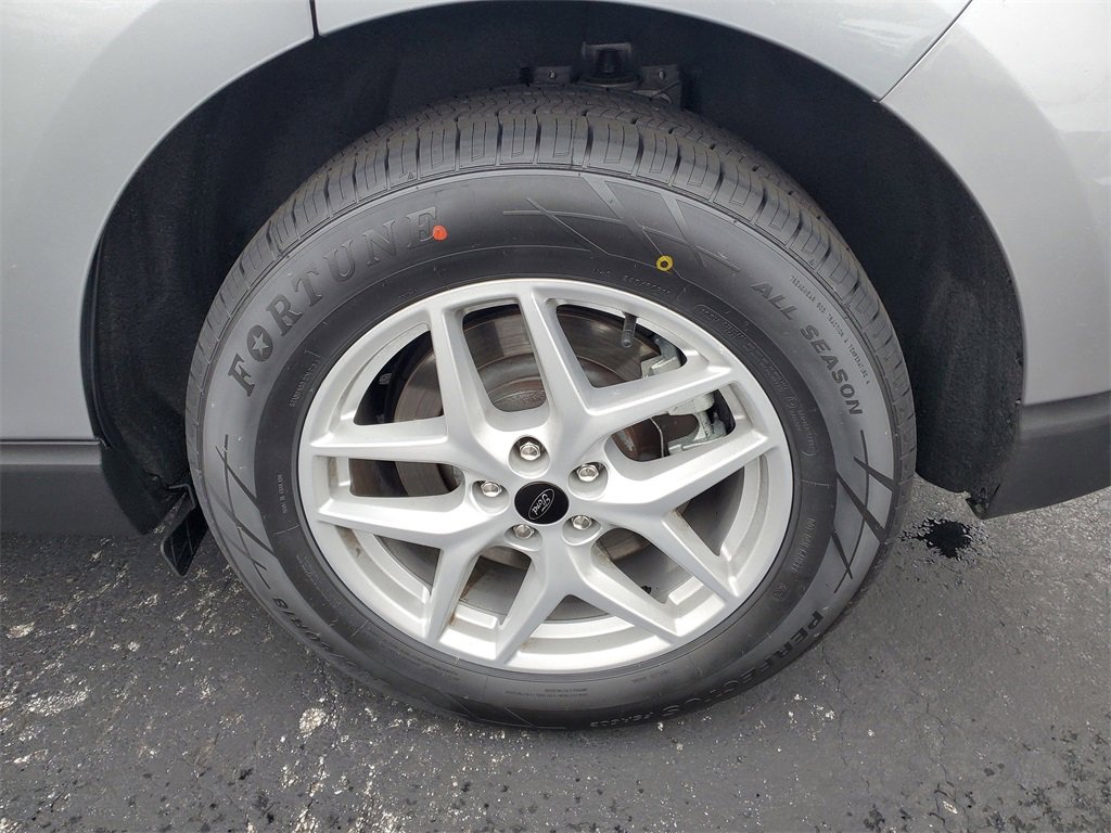 Used 2024 Ford Edge SEL image 30