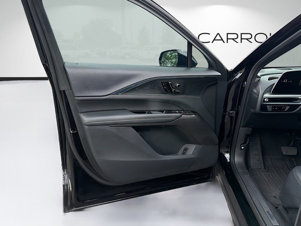 Used 2024 Cadillac Lyriq Sport RWD image 21