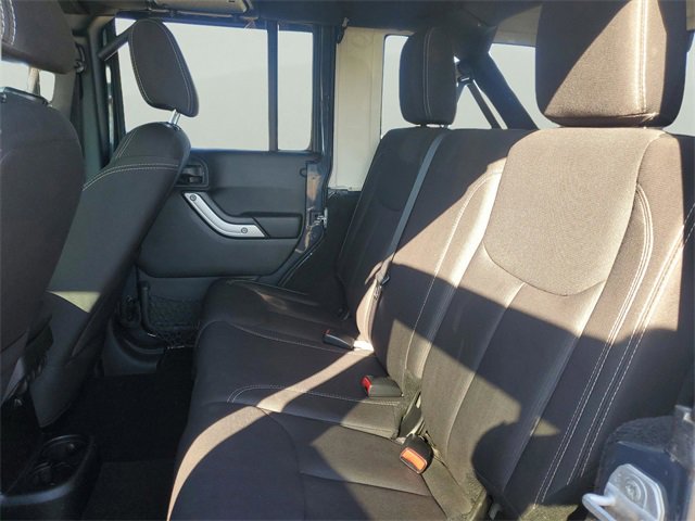 Used 2017 Jeep Wrangler Unlimited Sahara w/ Max Tow Package image 9