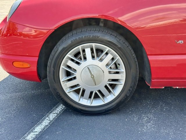 Used 2003 Ford Thunderbird image 30