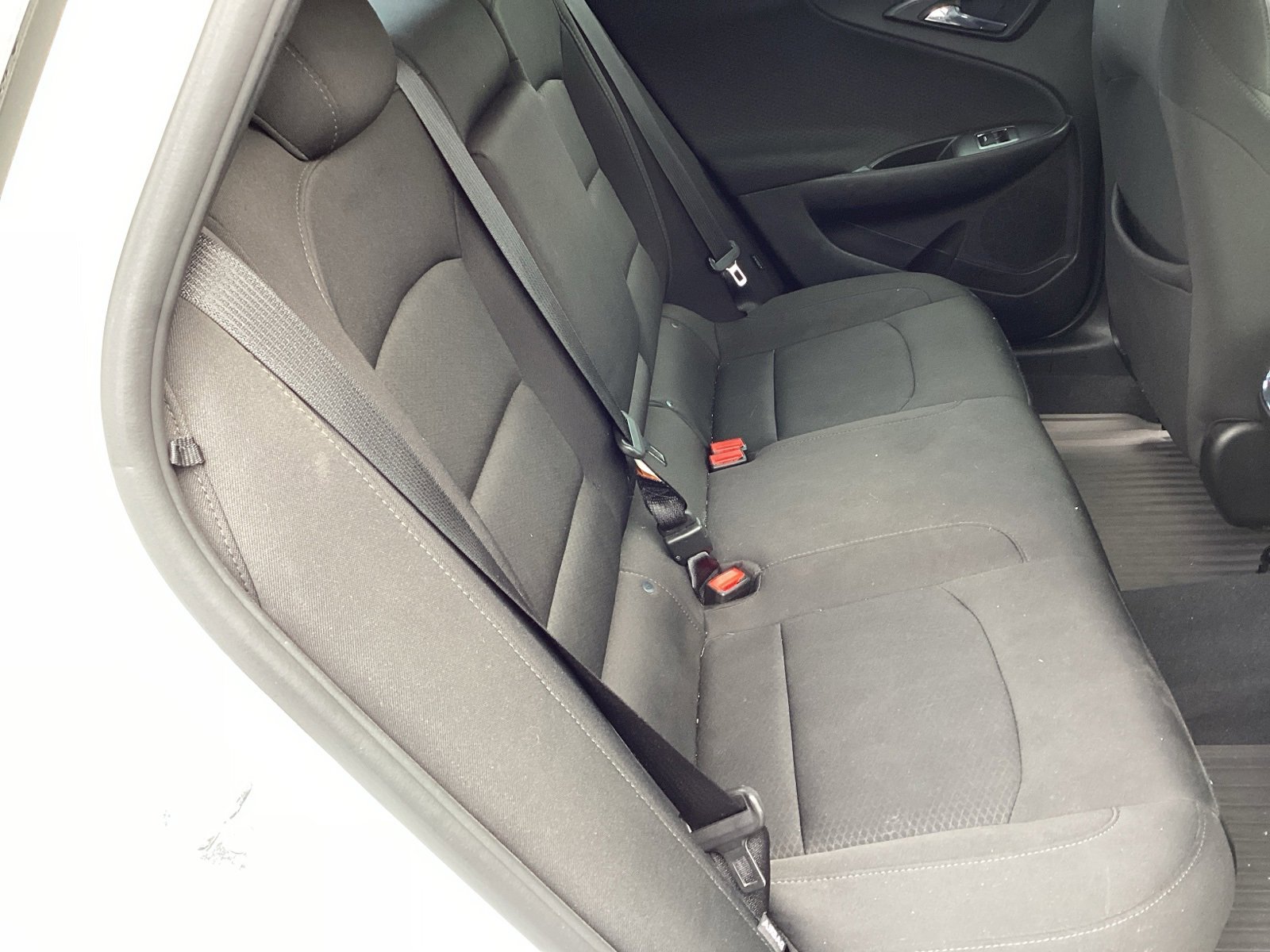 Used 2018 Chevrolet Malibu LT image 15