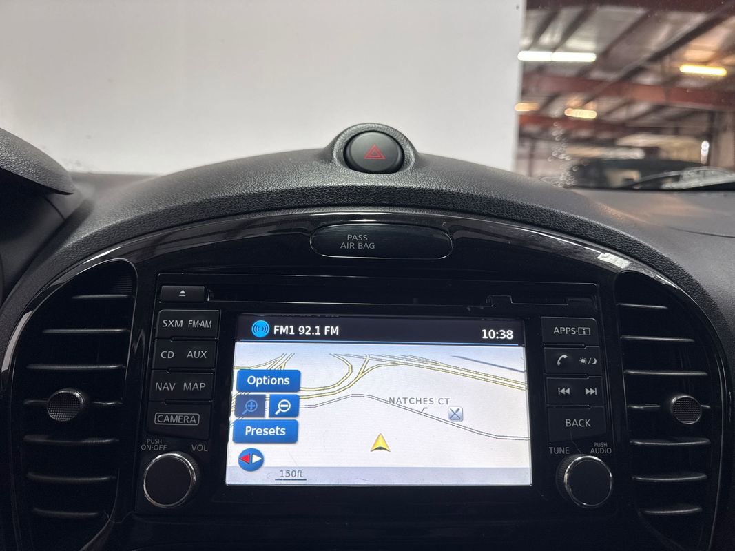 Used 2015 Nissan Juke SL image 14